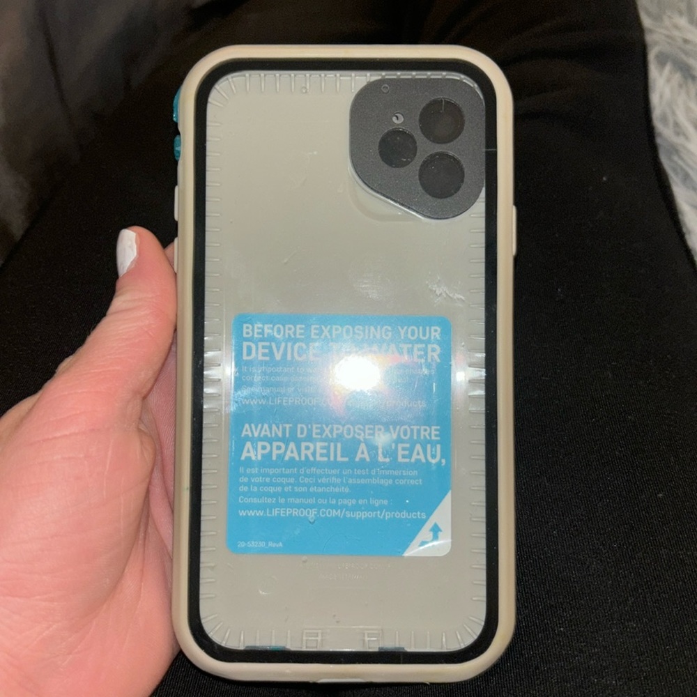 iPhone 11 Lifeproof Case